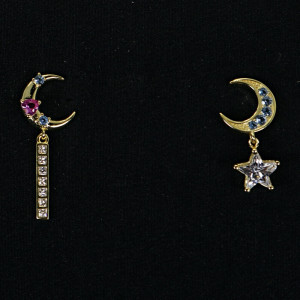 Pendientes lunas y estrellas con colgantes Selene I Madrid68