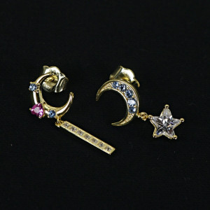Pendientes lunas y estrellas con colgantes Selene I Madrid68