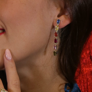 Pendientes largos piedras de colores Serpentinas I Madrid68 Pendientes largos piedras de colores Serpentinas I Madrid68