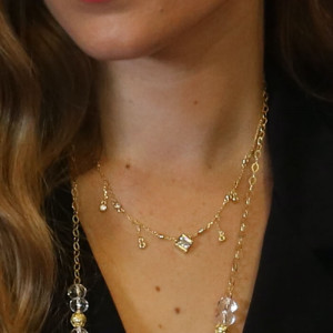 Collares cortos dorados cadena con colgantes Calma I Madrid68 Collares cortos dorados cadena con colgantes Calma I Madrid68