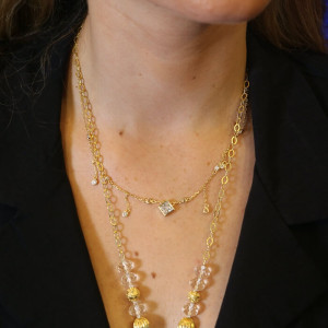 Collares cortos dorados cadena con colgantes Calma I Madrid68 Collares cortos dorados cadena con colgantes Calma I Madrid68