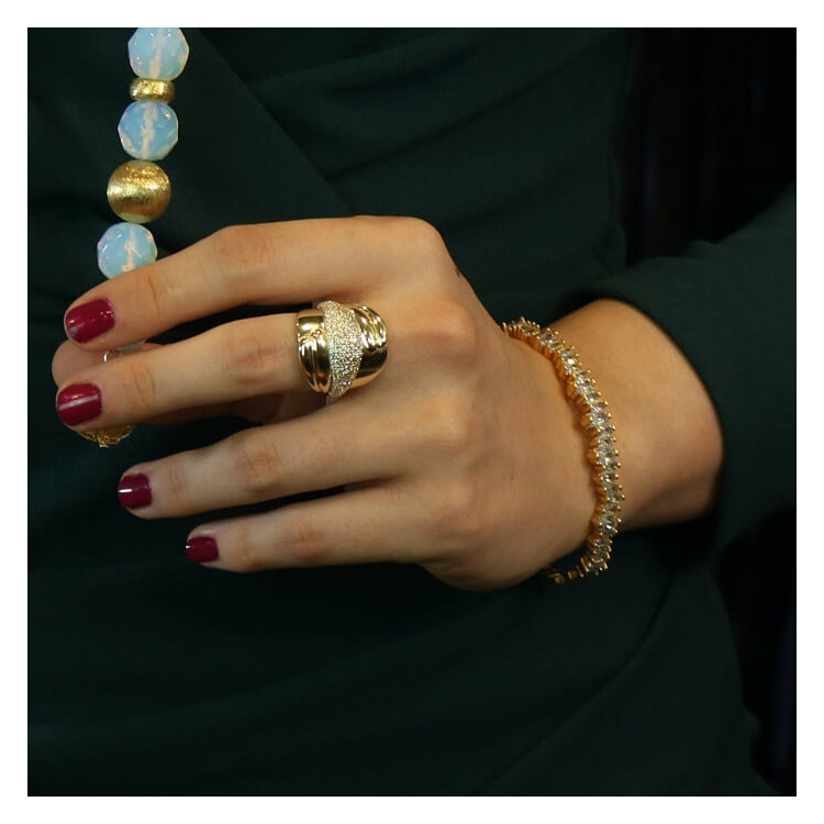 Anillo ancho dorado con circonitas Sunny I Madrid68