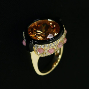 Anillo con piedra grande esmalte y coral  Royals I Madrid68
