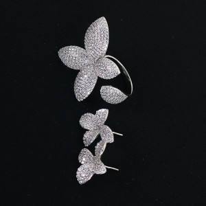 Anillo abierto flor grande circonitas Florali I Madrid68