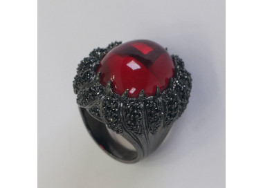 Anillo grande con piedra roja mujer Bitter I Madrid68