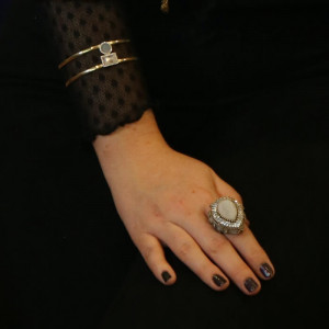 Pulsera brazalete dorado con piedras Parentessi I Madrid68